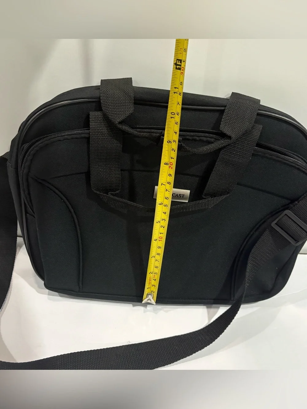 Forecast‎ Men’s Travel Bag Carry On Black 11x15 Zipper Crossbody Strap